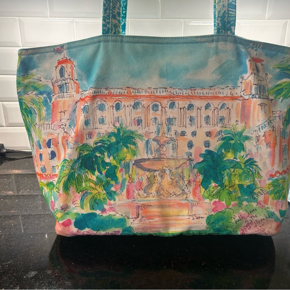 NWOT Lilly Pulitzer Limited Edition “The Breakers” Hotel Palm Tote Beach Bag